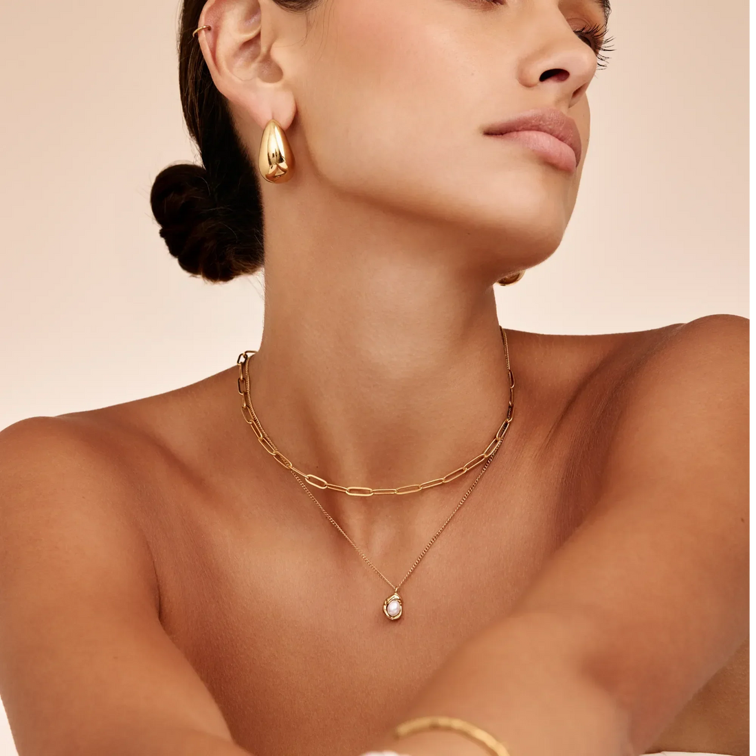 Luna Drop Pearl Necklace