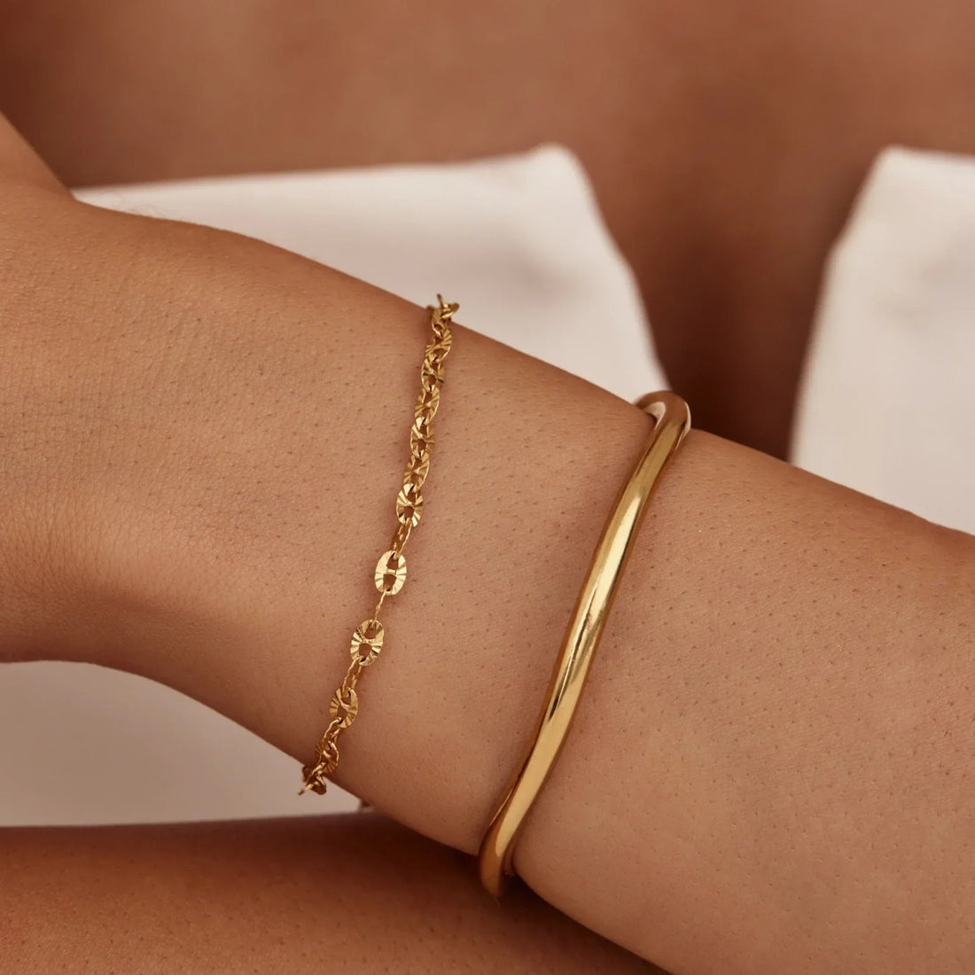 Bold Sequin Link Chain Bracelet