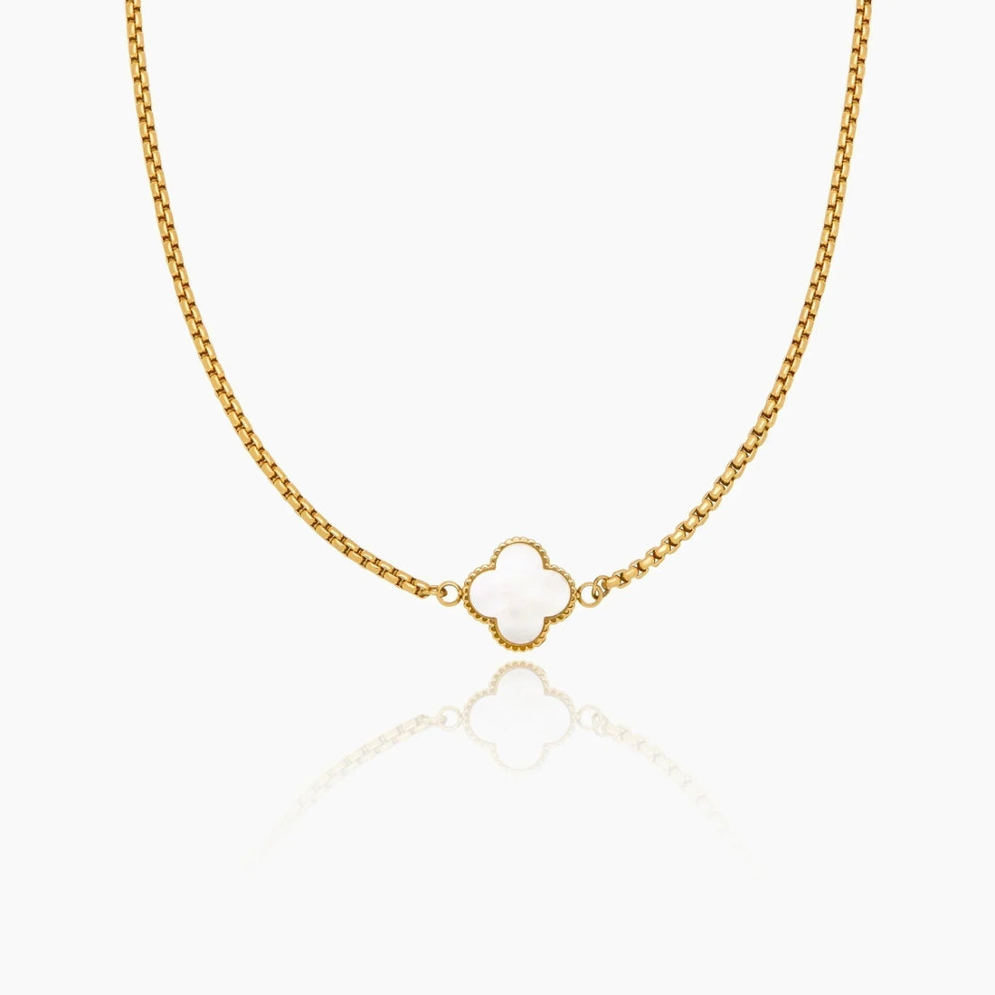 Clover Necklace with Pearl