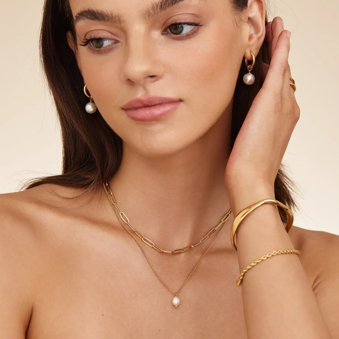 Layered Necklace with Paperclip Chain and Pearl Pendant