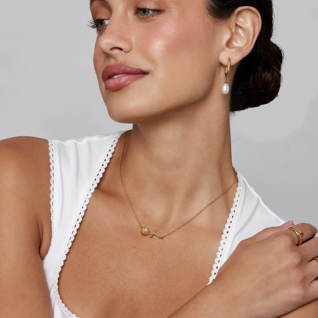 Delicate Necklace with Birth Flower