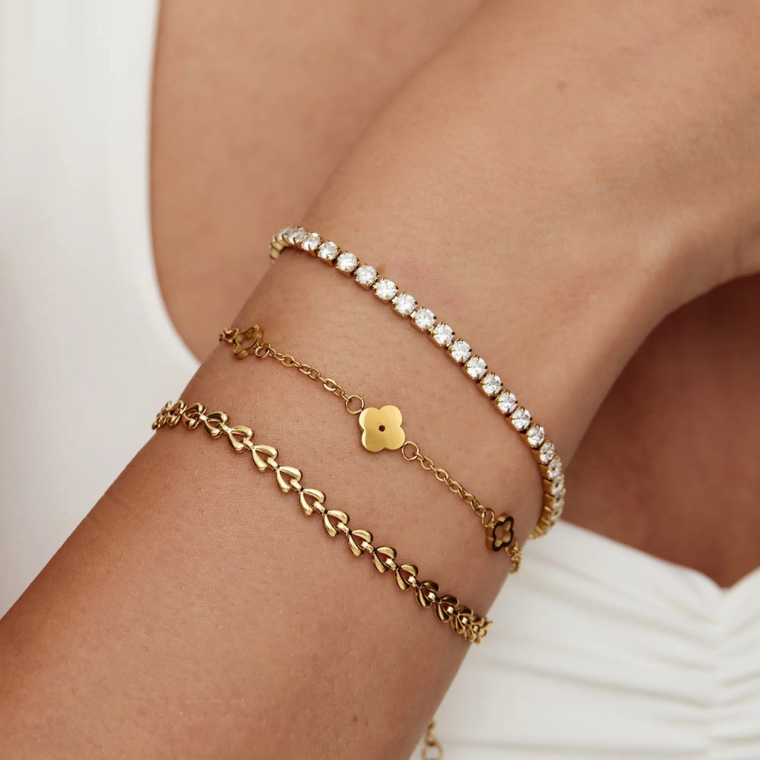 Delicate Clover Bracelet